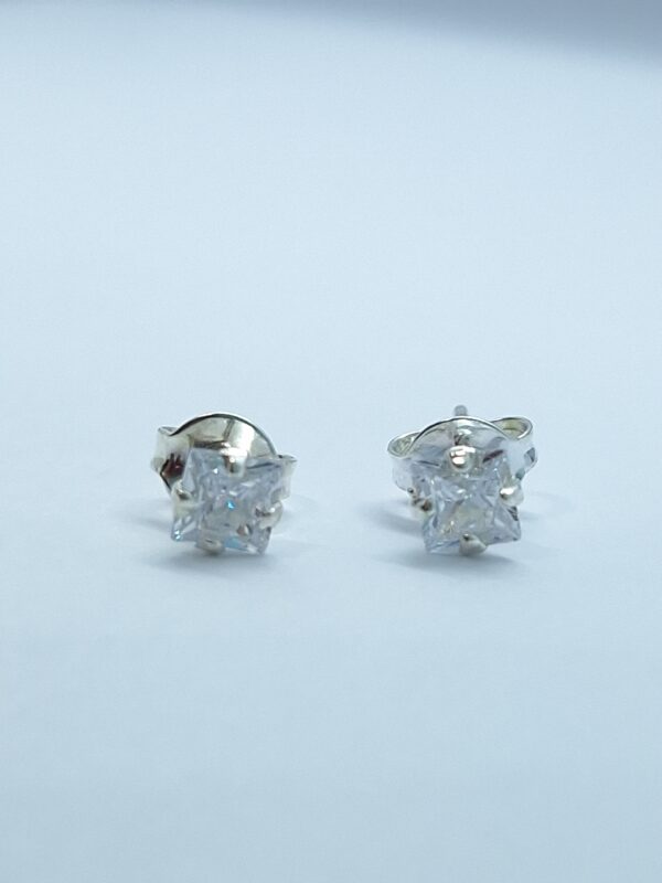 Brinco Carre Zirconia 4mm Prata 925