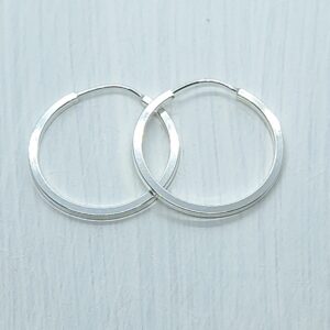 Brinco argola gota 20mm fio quadrado Prata 925