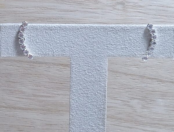 Brinco Ear Cuff 7 zirconias cravejadas Prata 925