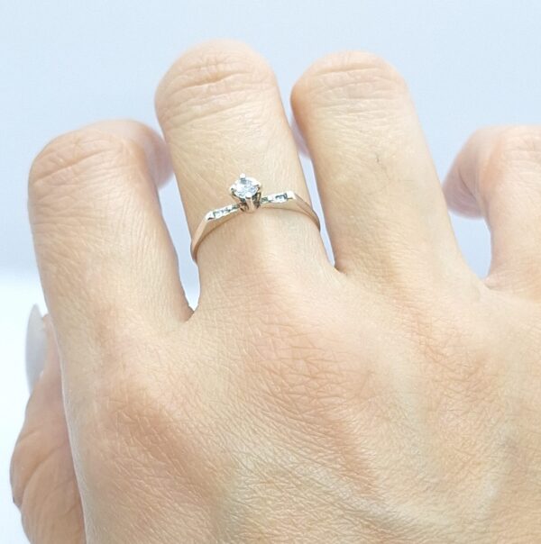 Anel Solitário 4 garras zircônia 4mm Prata 925