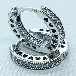 Brincos Argola Clic Corações Cravejada Marcassita Prata 925 Envelhecida - Importado