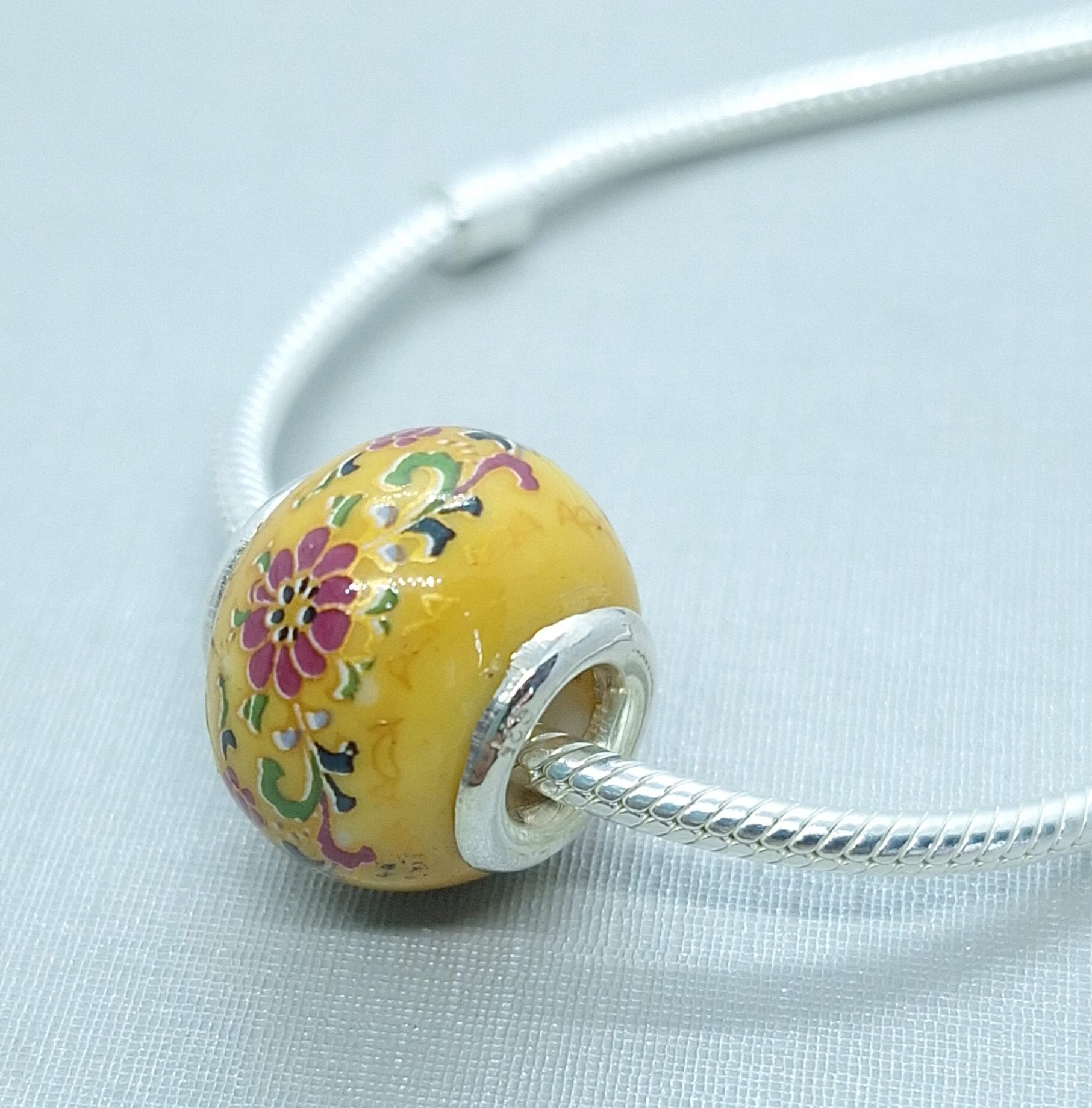 Berloques separador de Vidro Murano Amarelo com Flores Facetadas à Mão Prata 925