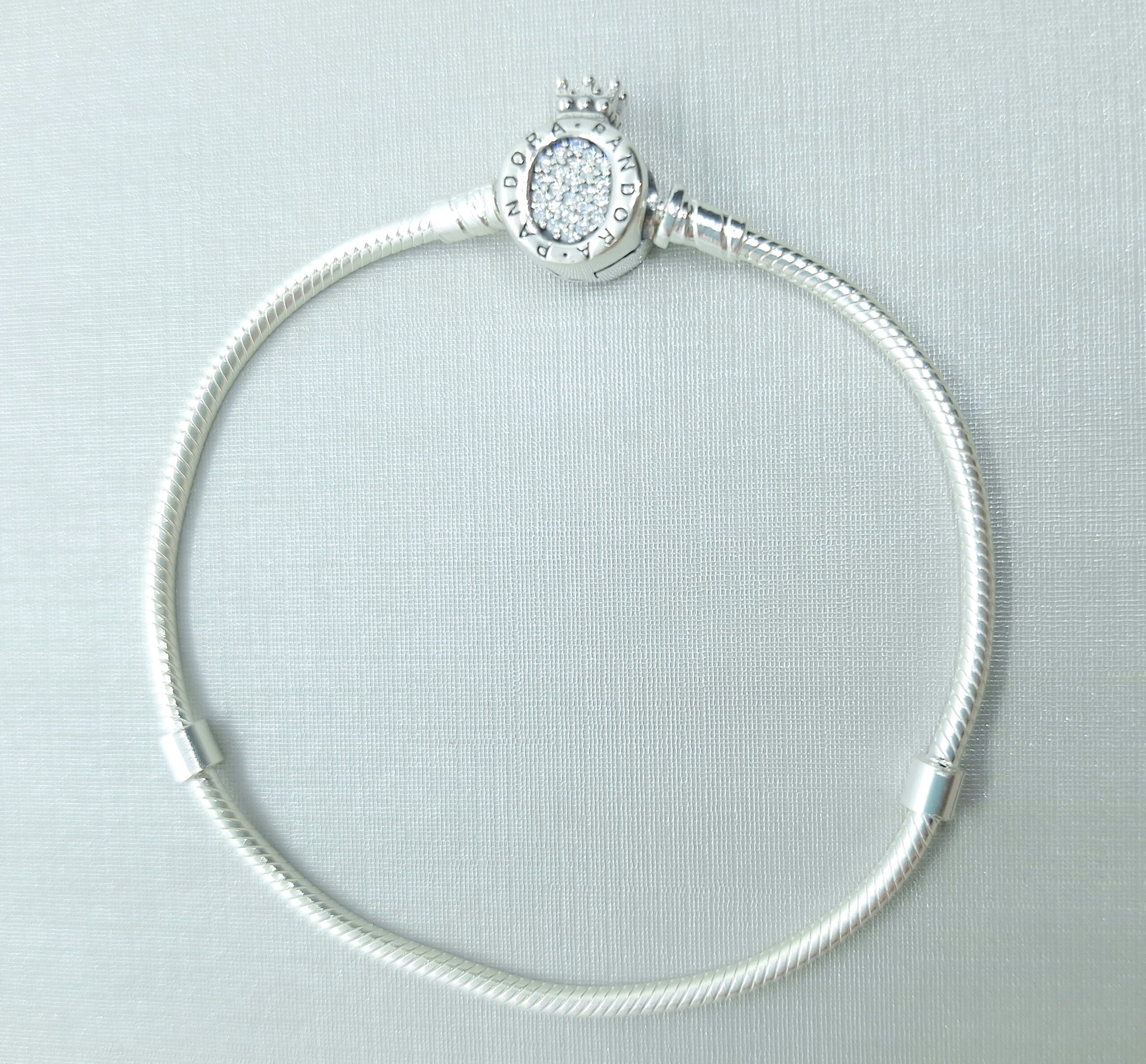 Pulseira Berloques Fecho O Coroado em Pavé Prata 925