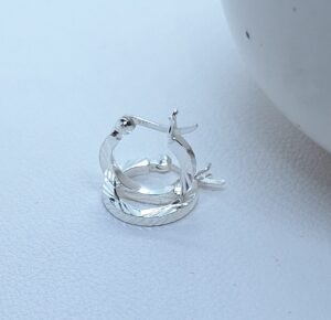 Brinco Argola trabalhada Eletroformação Prata 925 - Importado