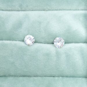 Brinco Zirconia Redonda Cravada 6mm Prata 925