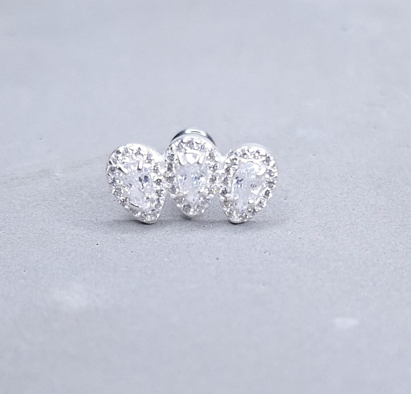 Piercing três gotas cravejadas Prata 925