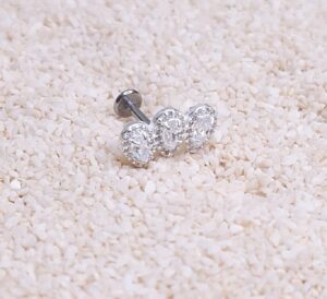 Piercing três gotas cravejadas Prata 925