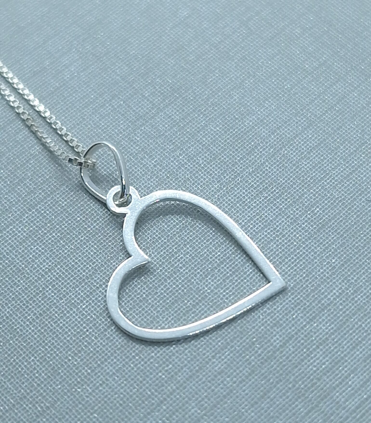 Pingente Coração Vazado lisa 1,4mm Prata 925