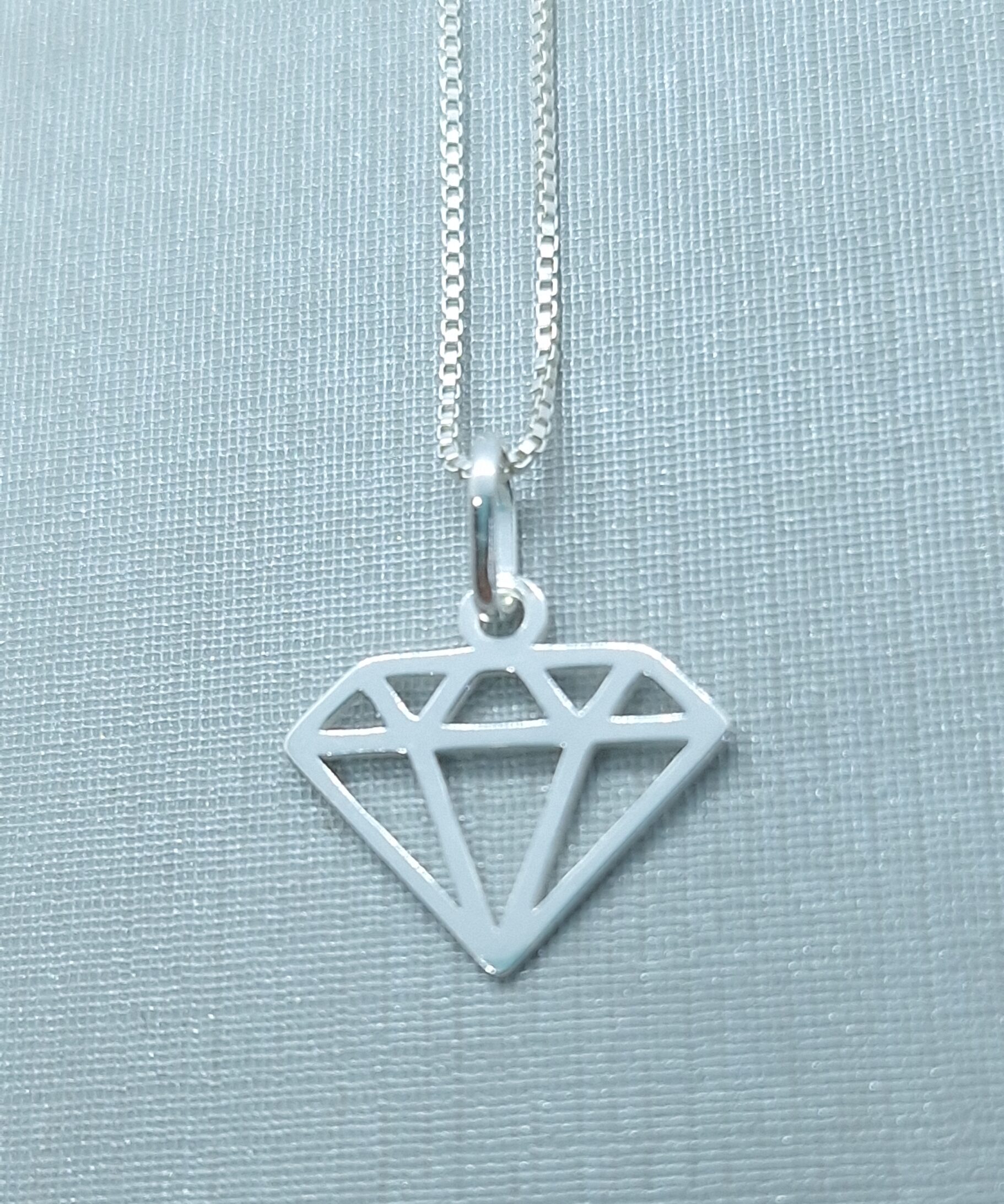 Pingente Diamante Vazado liso 1,4mmx1,2mm Prata 925