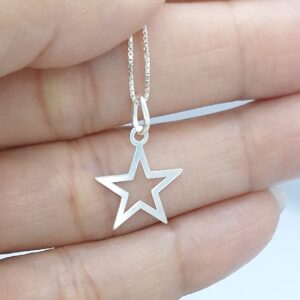 Pingente Estrela Vazado lisa 1,4mm Prata 925