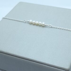 Pulseira com 5 perolas de agua doce e extensor Prata 925