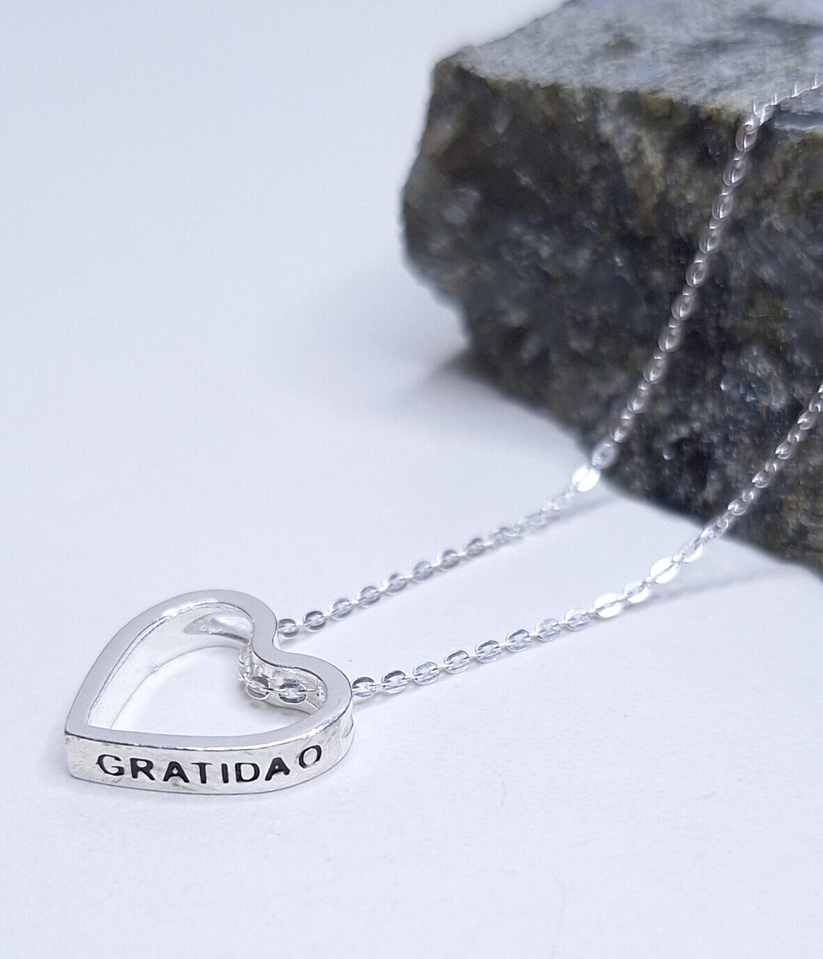 Colar Pingente Coração vazado Gratidão Prata 925
