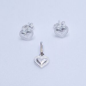 Conjunto Coração trabalhado pingente e brincos Prata 925
