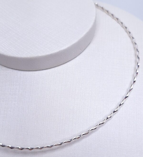 Colar Chocker Aro torcido 11,5mm Prata 925
