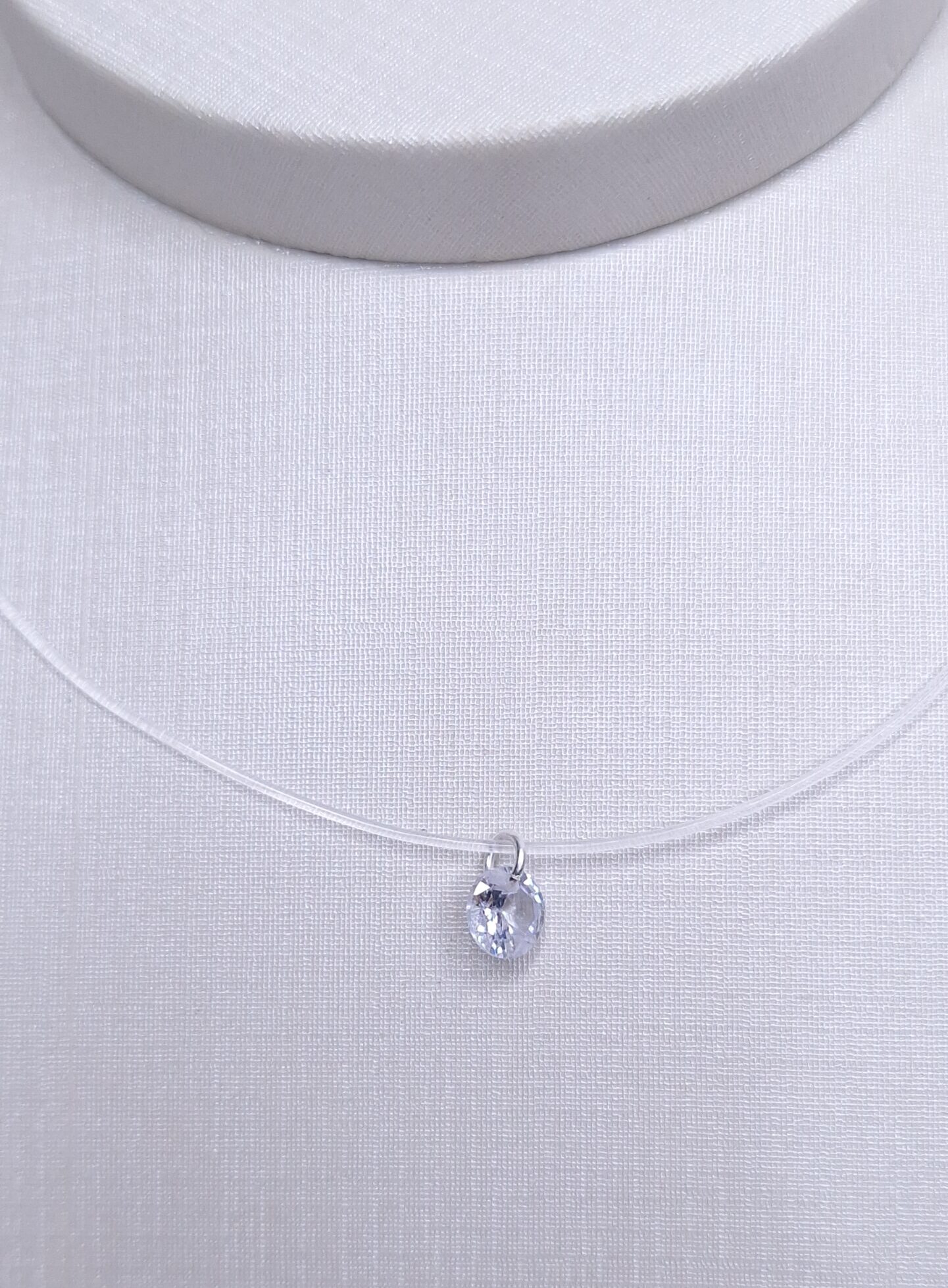 Colar ponto de luz redondo fio de nylon 40cm acabamento Prata 925