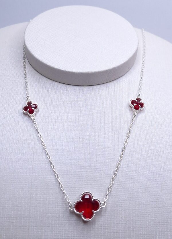 Colar Chocker 3 Trevos vermelhos Prata