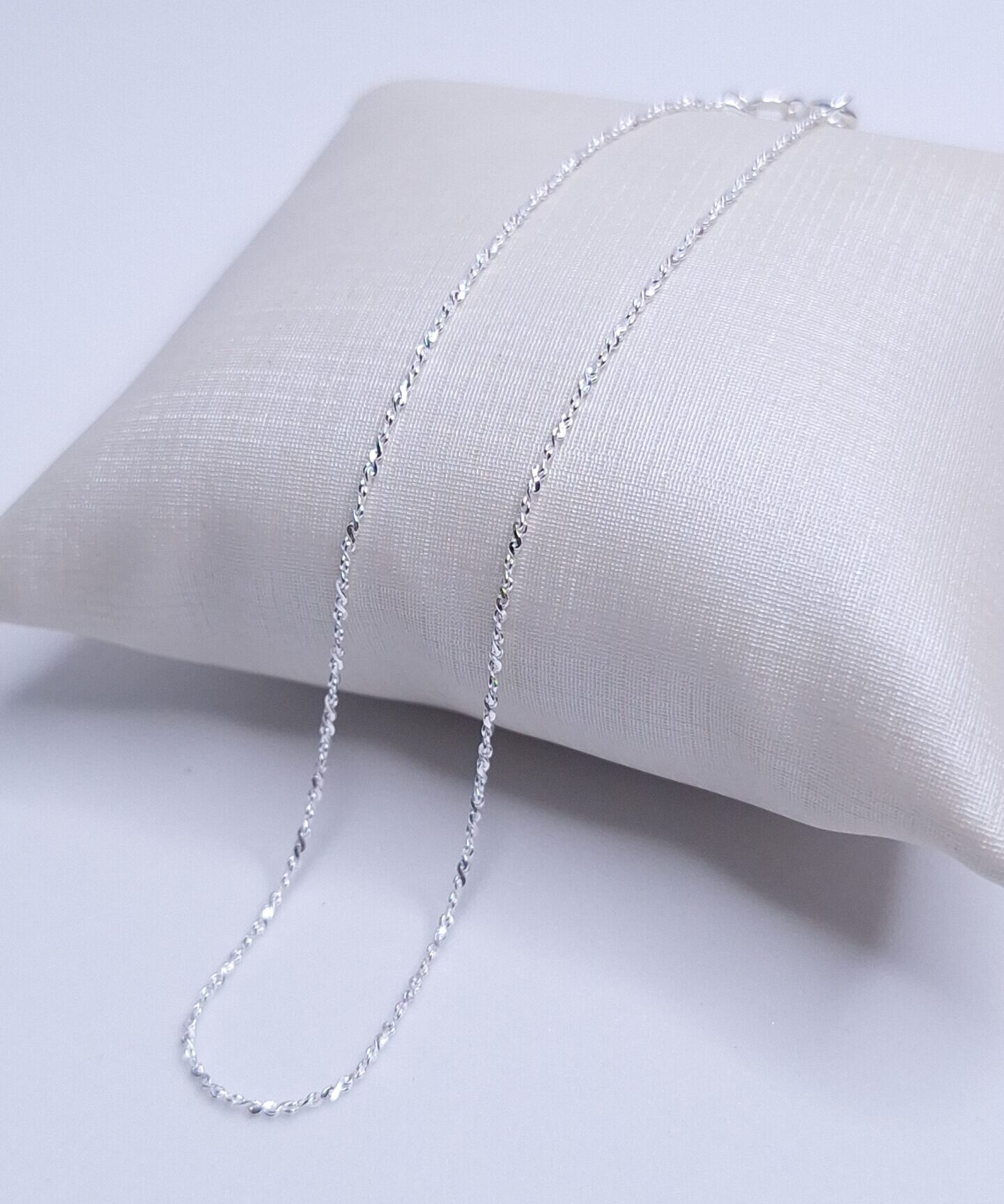 Tornozeleira Fio torcido 1,0mm 24cm Prata 925