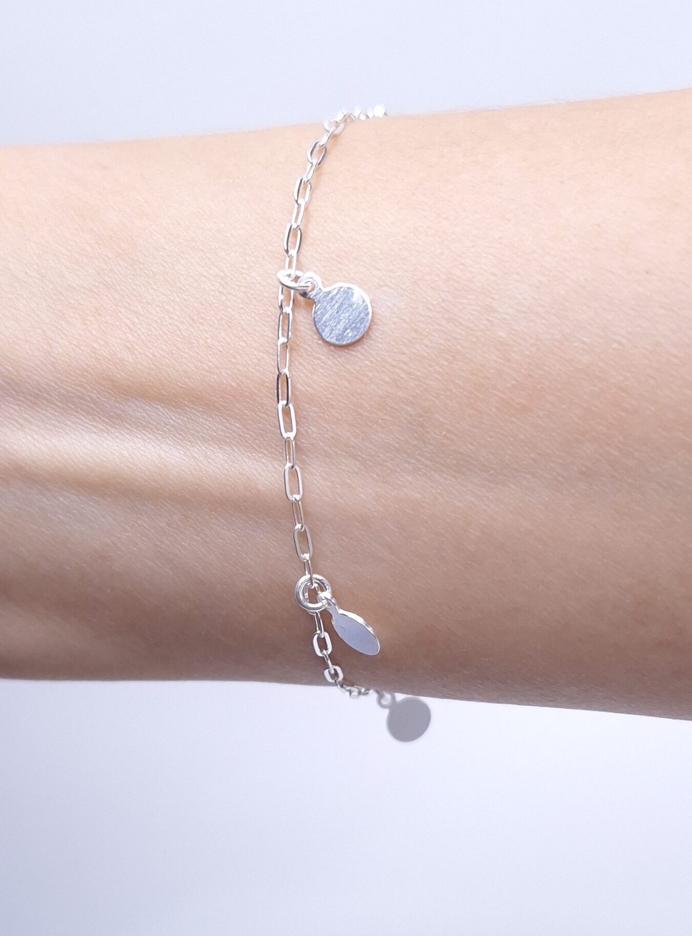 Pulseira 5 pingentes medalhas lisas 19cm Prata 925