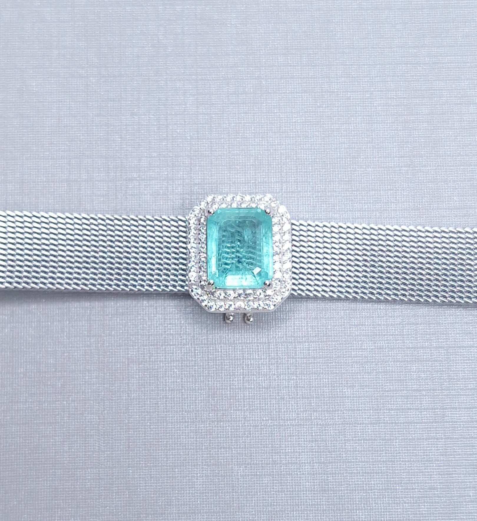 Pingente Charm Verde Turmalina cravejado com Microzirconias 14mmx12mm Prata 925