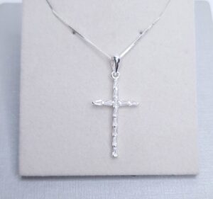 Pingente Cruz de Zirconia Navete 30mm Prata 925