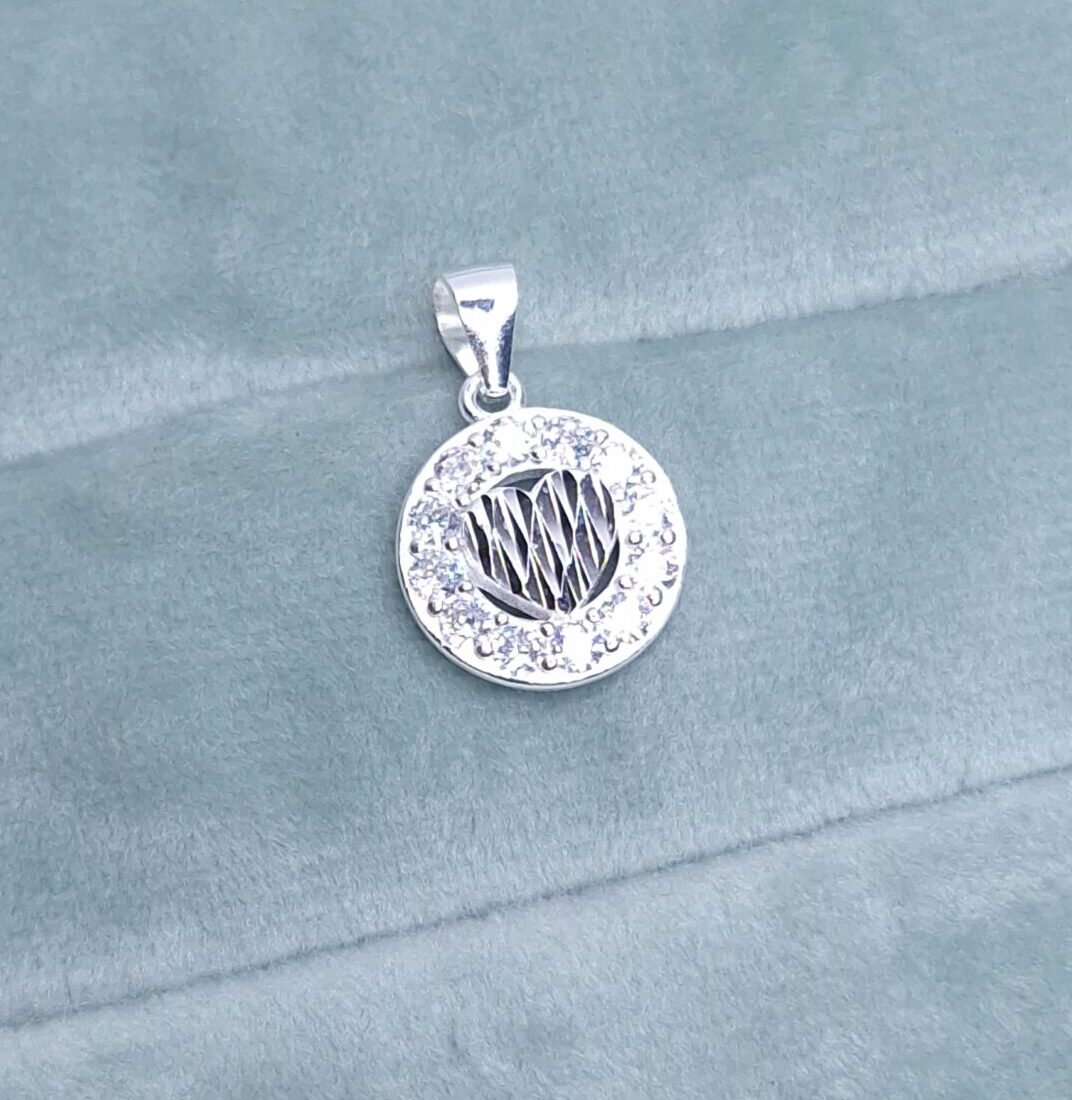 Pingente Medalha 15mm Coração estilizado Prata 925