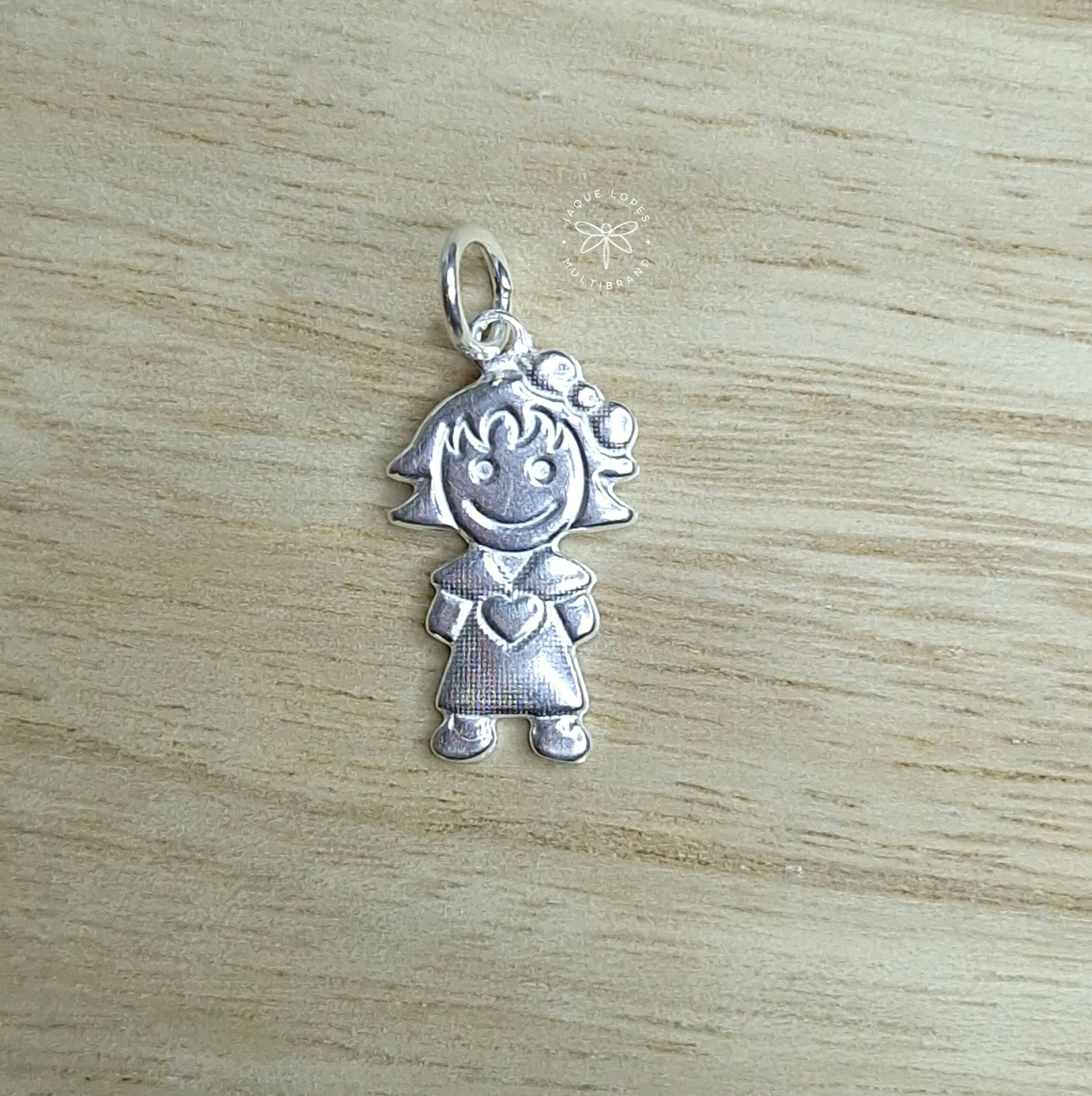 Pingente Menina liso com coração gravado 20mm Prata 925