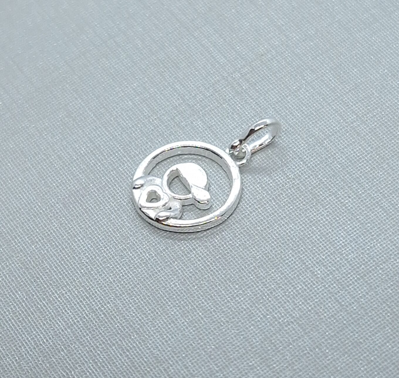 Pingente medalha lisa menino com boné 10mm Prata 925