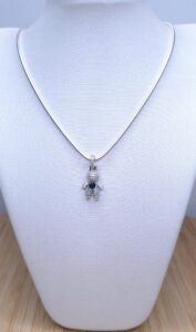 Pingente Alta joalheira Riviera Menino Coração Azul Cravejado fecho click Prata 925