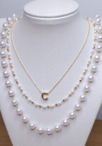 Colar pérola redonda sintética longo 7mm 70cm Banho de Ouro 18k