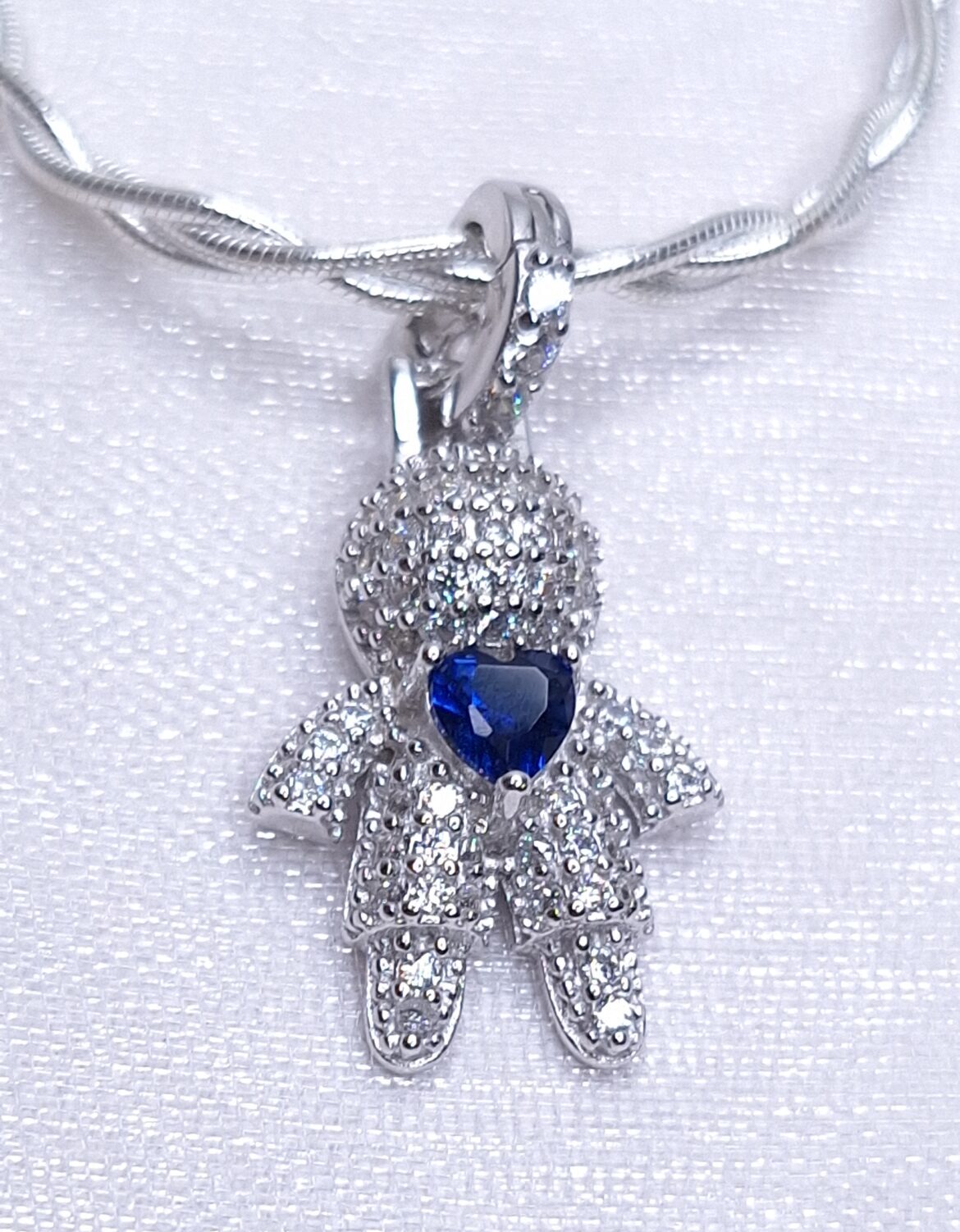 Pingente Alta joalheira Riviera Menino Coração Azul Cravejado fecho click Prata 925