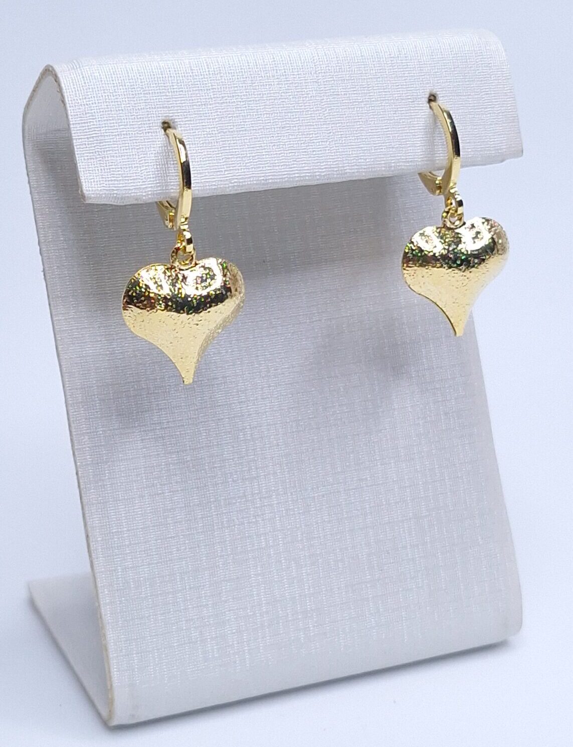 Brinco argola pingente coração acetinado 10mm B. Ouro 18K