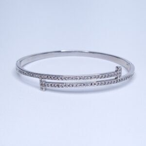 Bracelete Prego cravejado insp. alta joalheria fecho encaixe Banho de Ródio