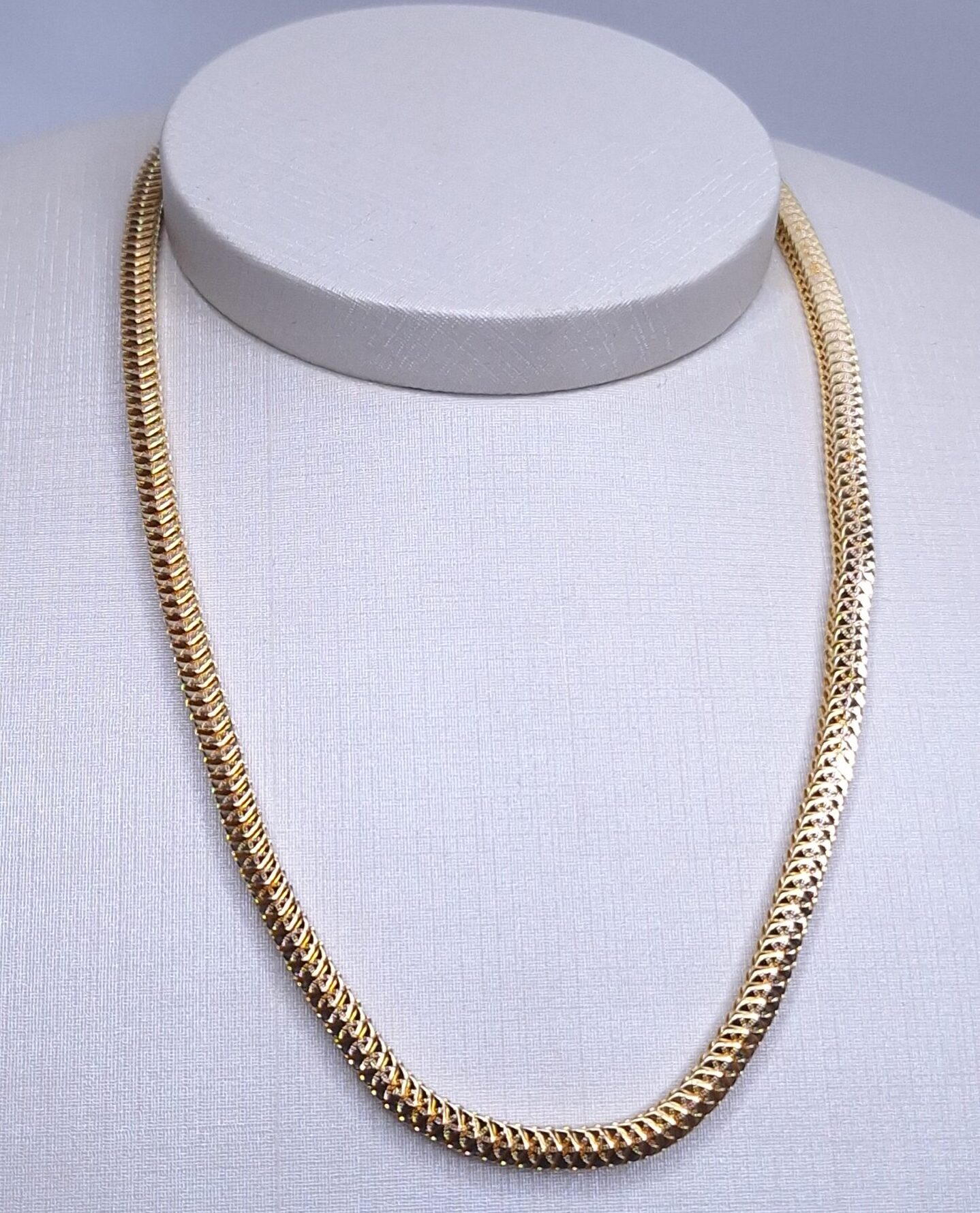 Chocker Corrente Groumet 4mm 35/45cm Banho de Ouro 18k