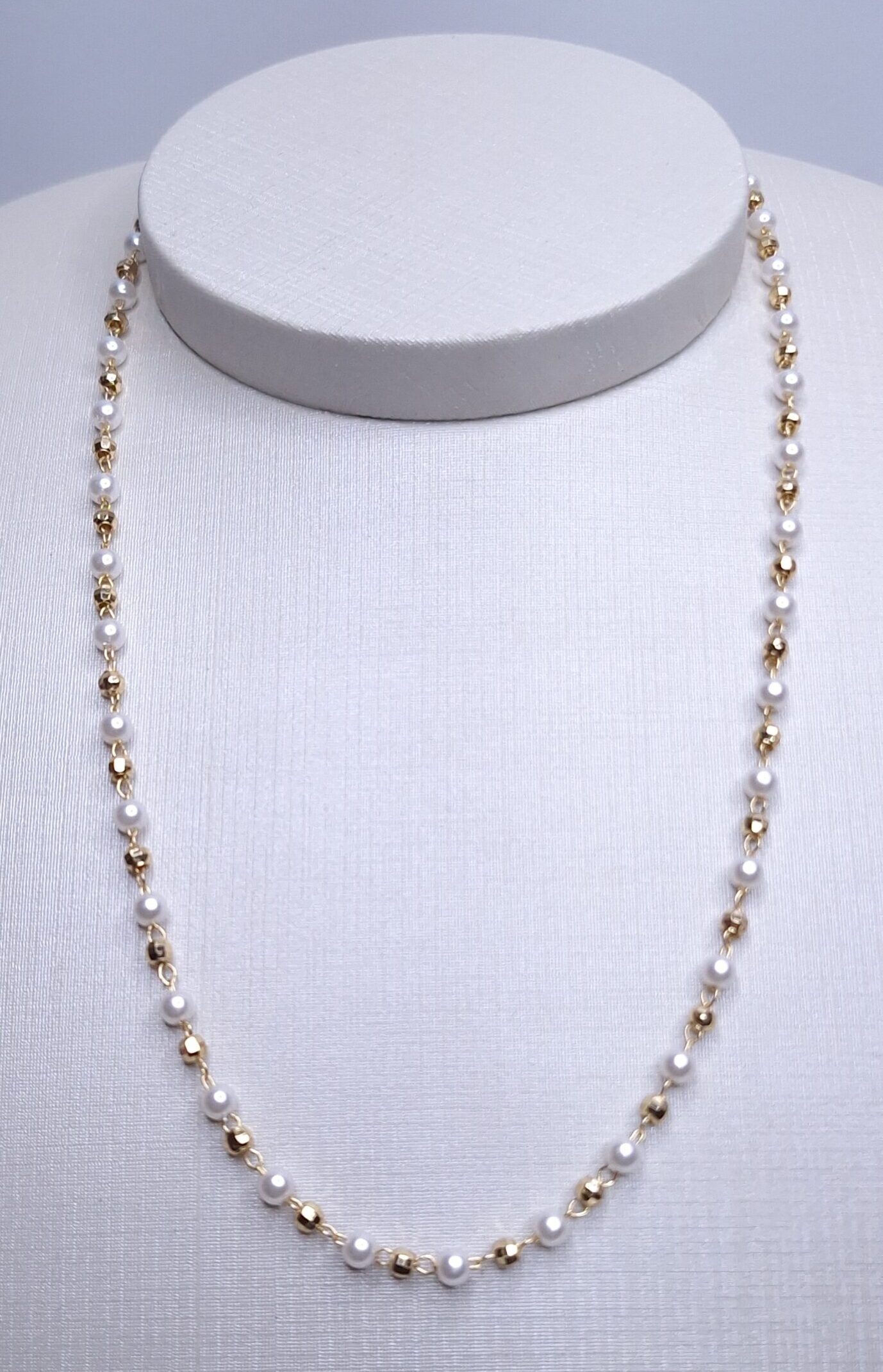 Colar pérola arroz 4mm 45cm + 5cm de extensor Banho de Ouro 18k