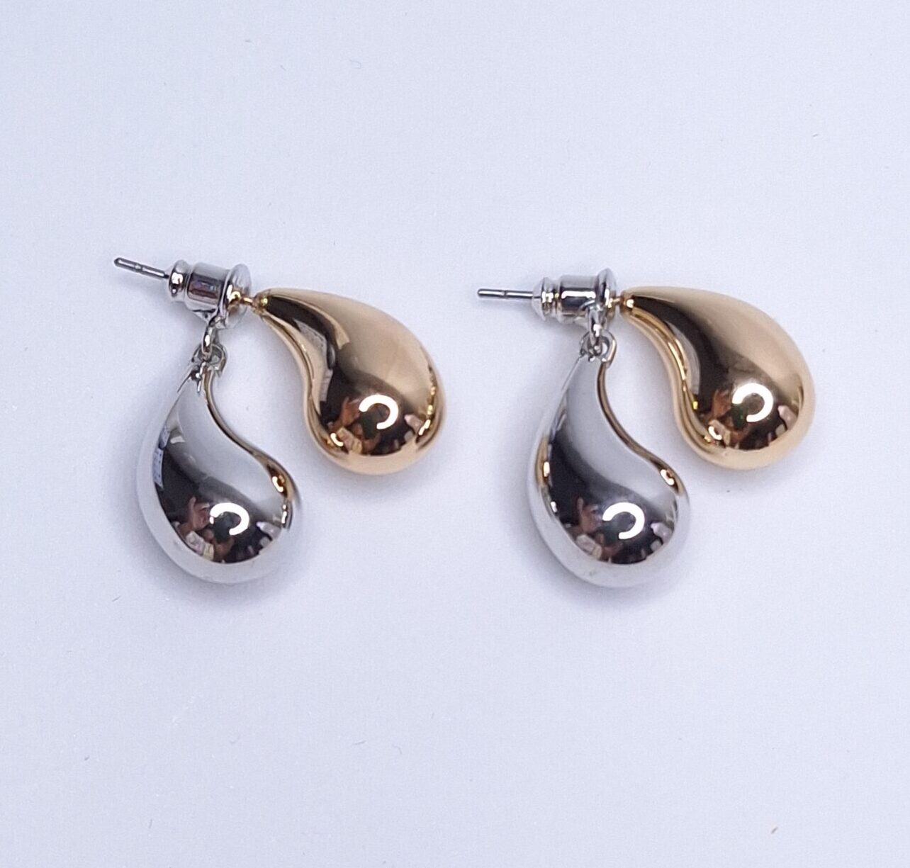 Brinco Duplo Gotas Bicolor Lisa 18mm B. Ródio/Ouro 18k