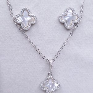 Conjunto colar/brincos Trevo Madrepérola 12mm cravejados insp. alta joalheria 45cm + 5cm Banho de Ródio