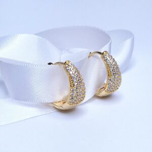 Brinco Argola click microzirconias cravejadas G Banho de Ouro 18k