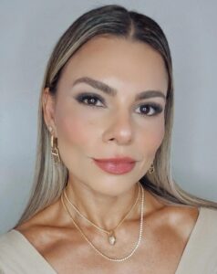 Brinco Argola Valent. inspiração alta joalheira B. Ouro 18k