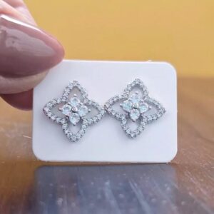 Brinco flor zircônia cravejado microzircônia 19mm B. ródio