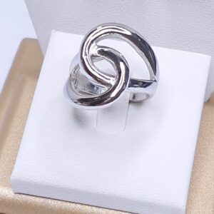 Anel Liso Entrelaçado Banho de Ródio