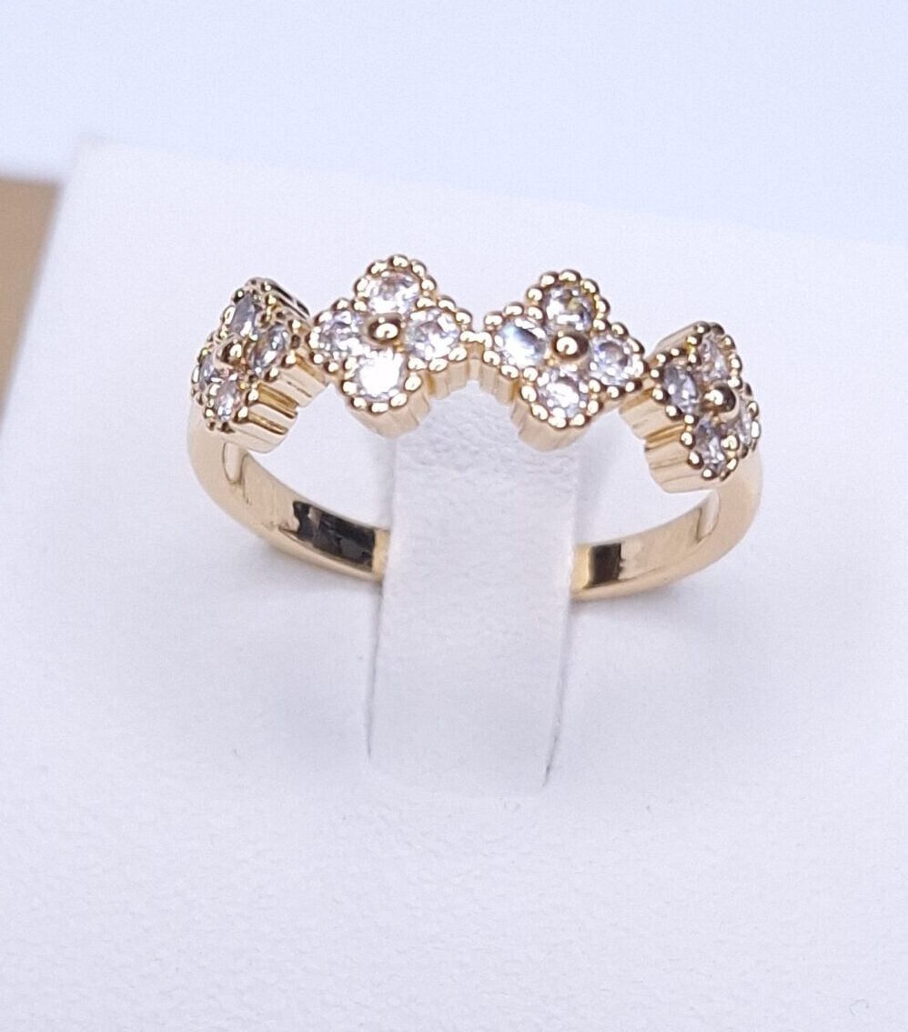 Anel 4 trevos cravejados zircônia Insp. Alta joalheria Banho de Ouro 18k