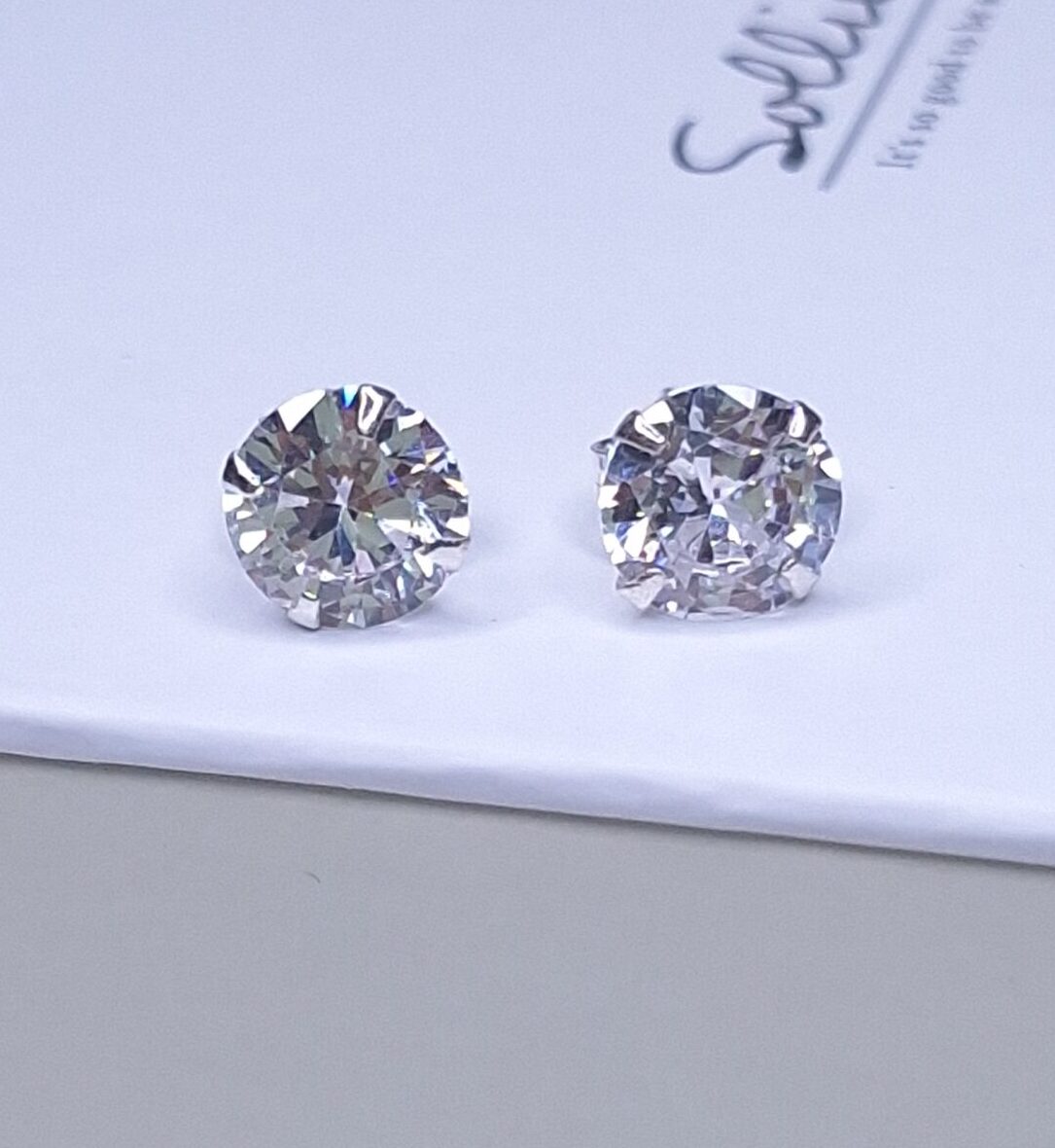 Brinco Ponto de luz Zirconia 9mm Prata 92