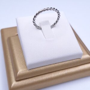 Anel Torcido regulável B. Ródio