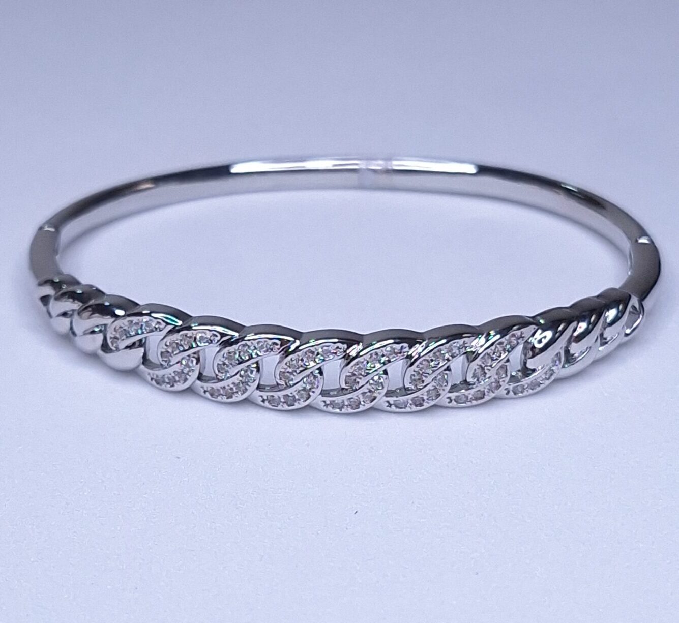 Bracelete Elos cravejado Insp. Alta joalheria B. Ródio