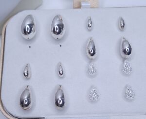 Brinco Gota P lisa 3D 1,5cm Prata 925