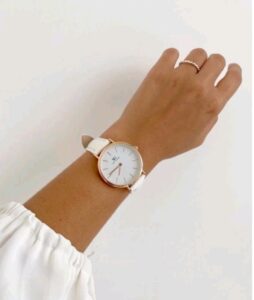 Relógio Feminino Branco Pulseira De Couro Queens Rosé Gold 32mm