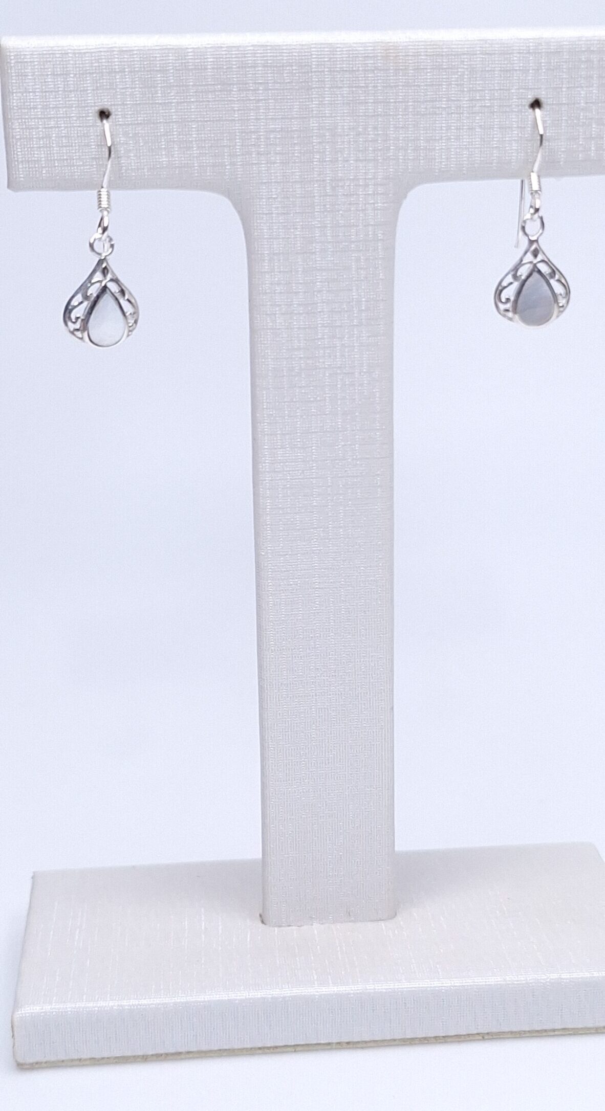 Brinco Gancho gota Madreperola 2,5cm Prata 925